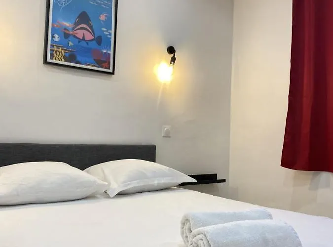 La Cle -climatisation - Parking Prive - Ideale - Professionnels - Familles - Amis 公寓 耶尔